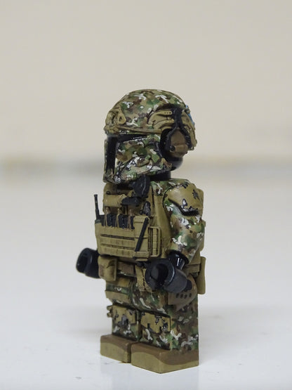 Galac-Tac Mandalorian Custom Minifigure