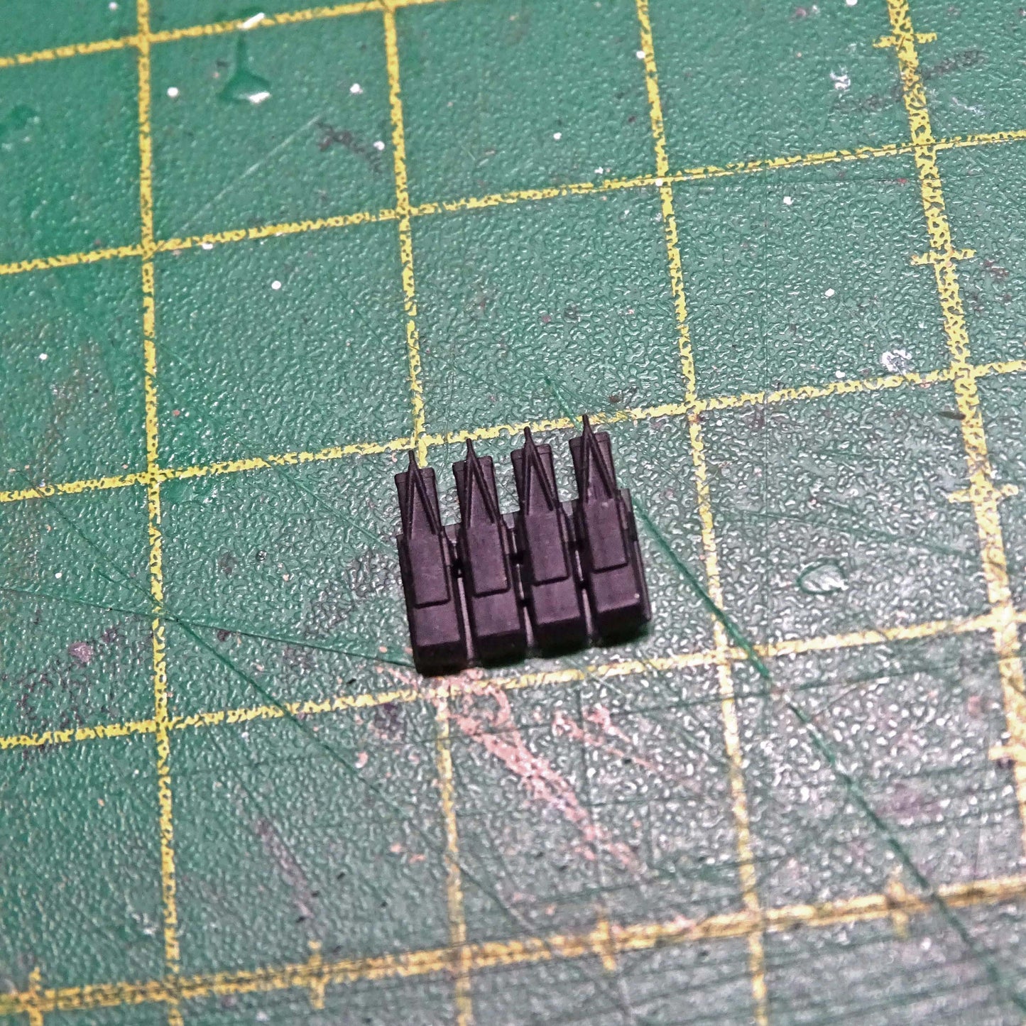Straight SMG Bungee Pouches 3D Print
