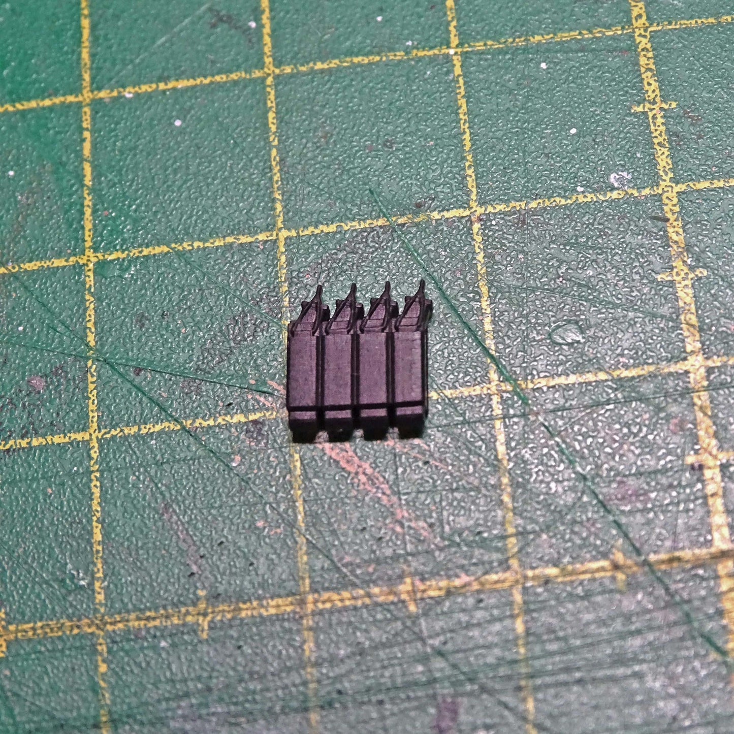Curved SMG Bungee Pouches 3D Print